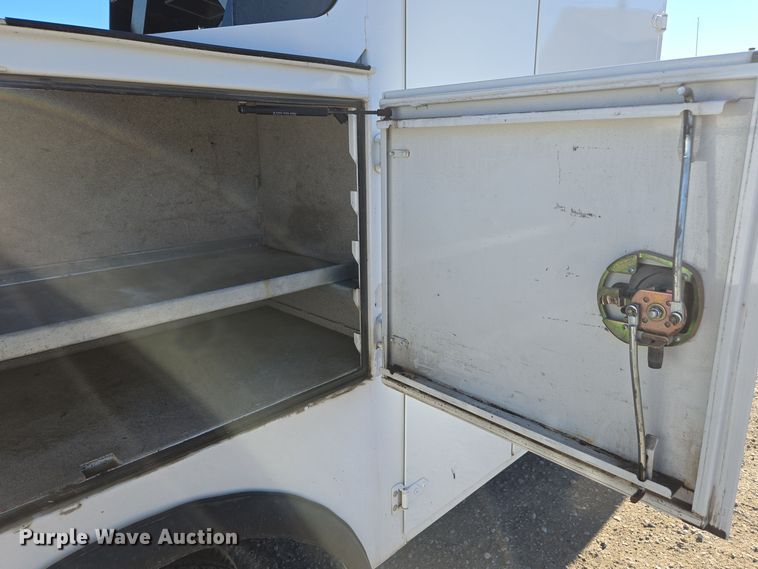 image for item EE7842 2011 Ford F550 Super Duty XL utility / service truck