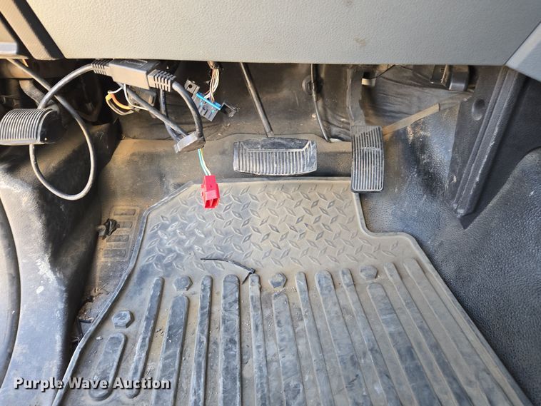 image for item EE7842 2011 Ford F550 Super Duty XL utility / service truck