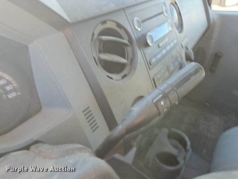 image for item EE7842 2011 Ford F550 Super Duty XL utility / service truck