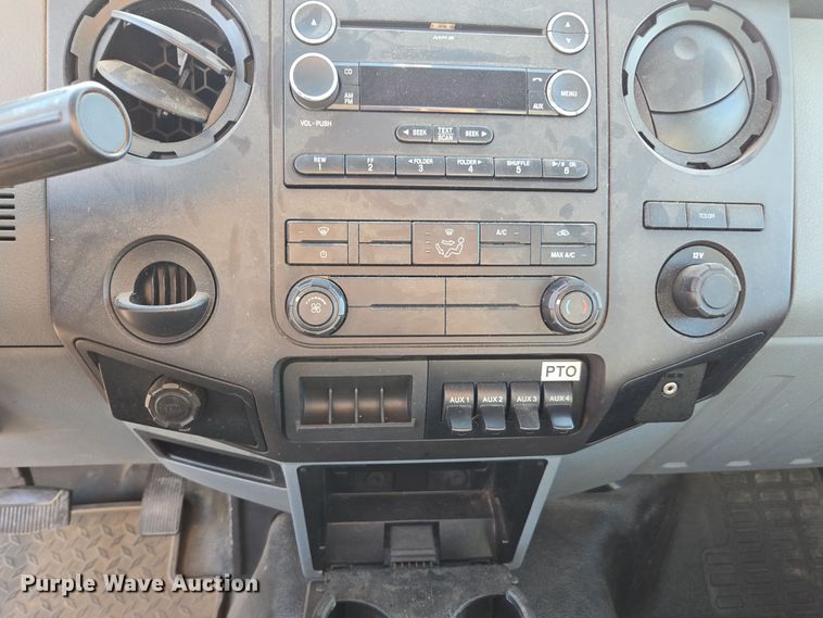 image for item EE7842 2011 Ford F550 Super Duty XL utility / service truck