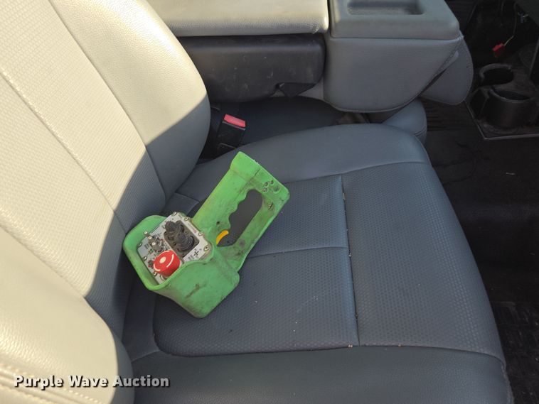 image for item EE7842 2011 Ford F550 Super Duty XL utility / service truck