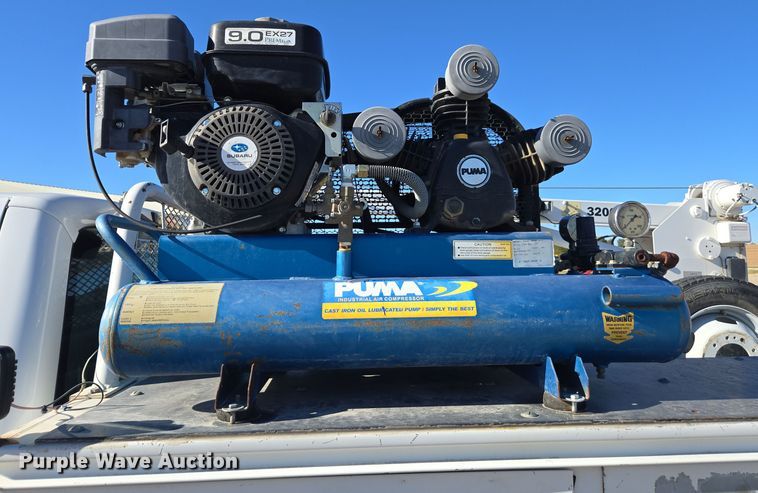 image for item EE7851 2011 Ford F450 Super Duty XLT SuperCab utility / service truck