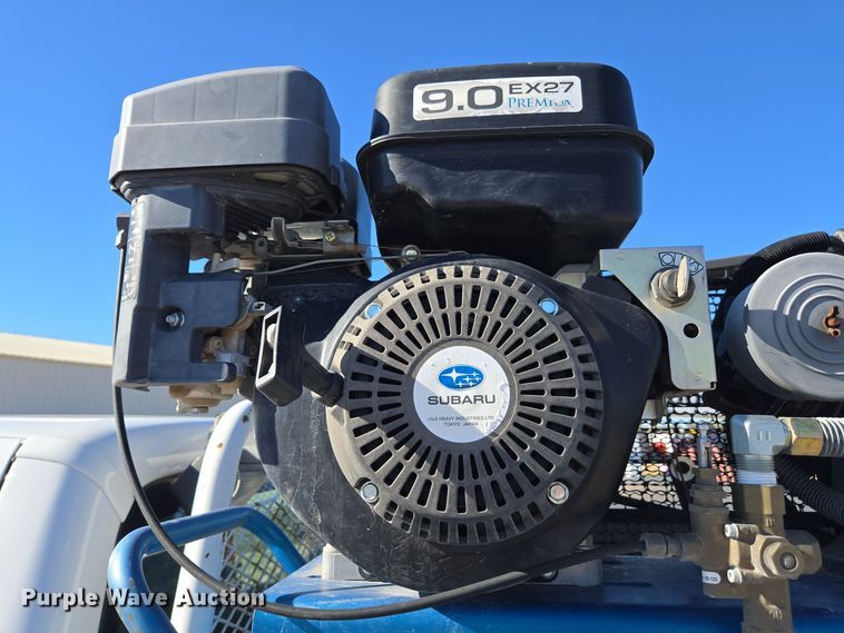 image for item EE7851 2011 Ford F450 Super Duty XLT SuperCab utility / service truck