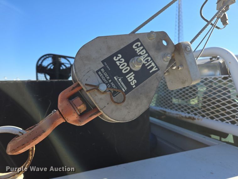 image for item EE7851 2011 Ford F450 Super Duty XLT SuperCab utility / service truck