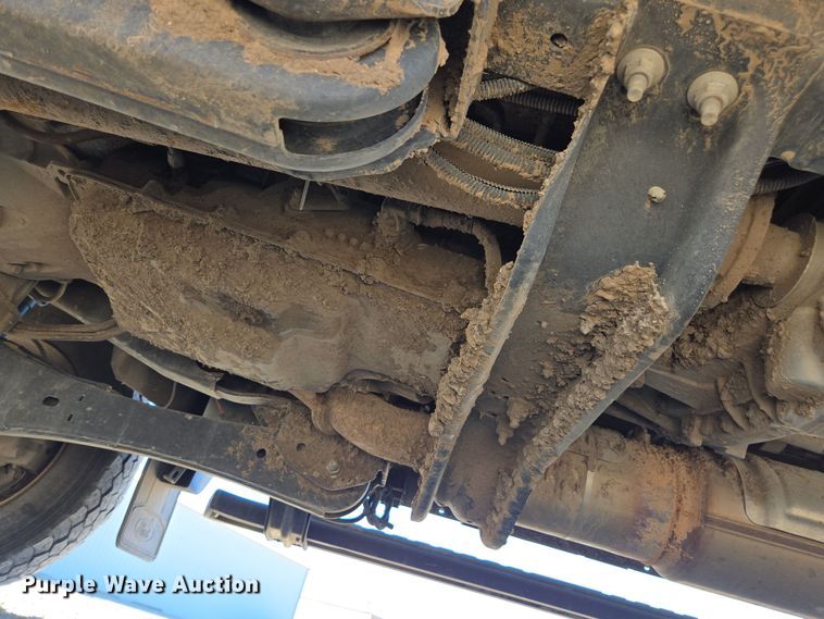 image for item EE7851 2011 Ford F450 Super Duty XLT SuperCab utility / service truck