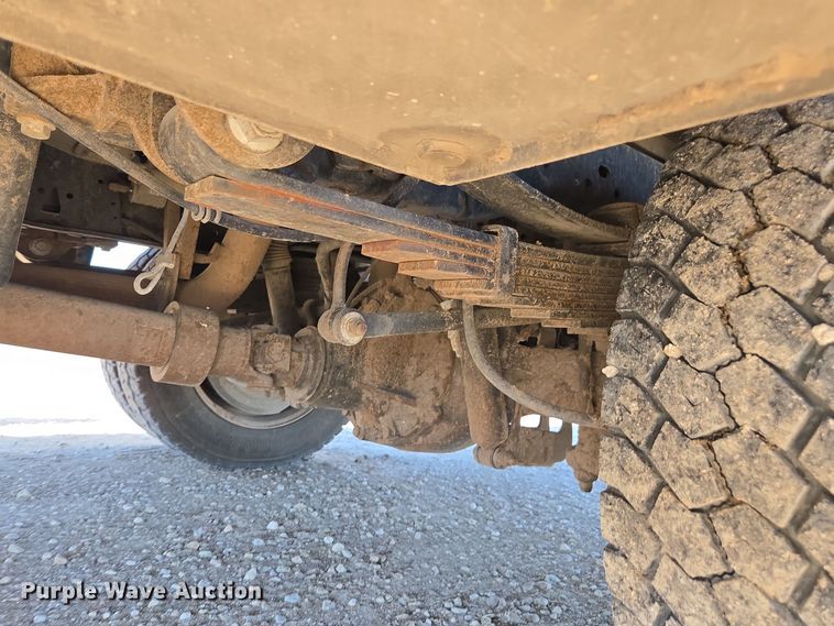 image for item EE7851 2011 Ford F450 Super Duty XLT SuperCab utility / service truck