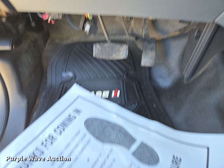 image for item EE7851 2011 Ford F450 Super Duty XLT SuperCab utility / service truck