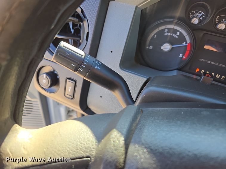 image for item EE7851 2011 Ford F450 Super Duty XLT SuperCab utility / service truck