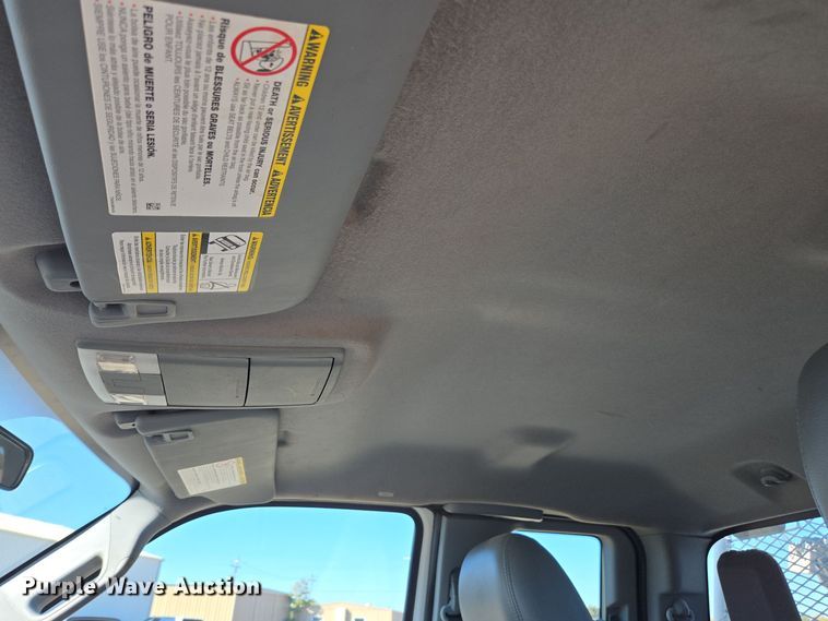 image for item EE7851 2011 Ford F450 Super Duty XLT SuperCab utility / service truck