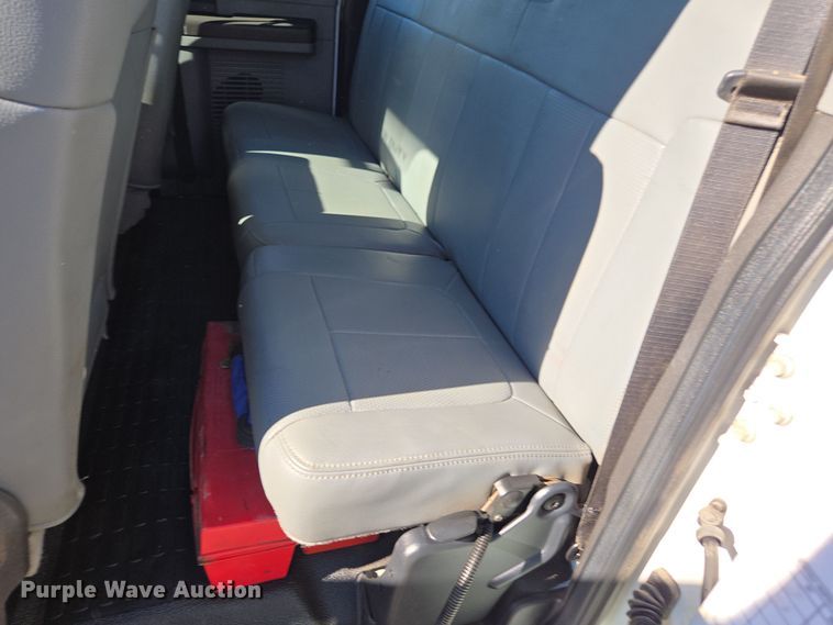 image for item EE7851 2011 Ford F450 Super Duty XLT SuperCab utility / service truck