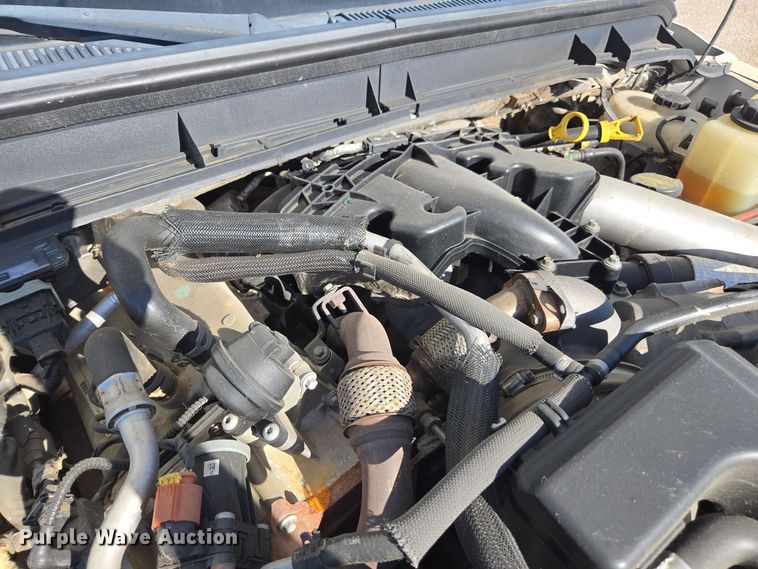 image for item EE7851 2011 Ford F450 Super Duty XLT SuperCab utility / service truck