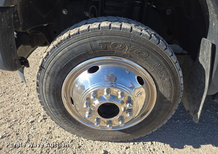 image for item EE7851 2011 Ford F450 Super Duty XLT SuperCab utility / service truck