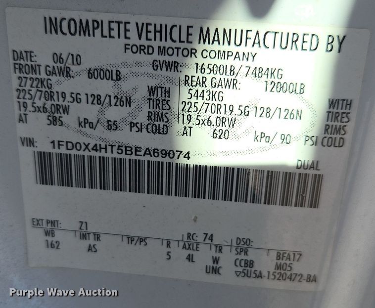 image for item EE7851 2011 Ford F450 Super Duty XLT SuperCab utility / service truck