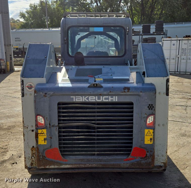 image for item EE8617 2018 Takeuchi TL12R-2 tracked skid steer loader