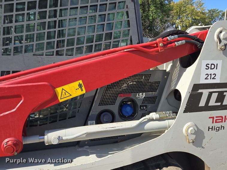 image for item EE8617 2018 Takeuchi TL12R-2 tracked skid steer loader