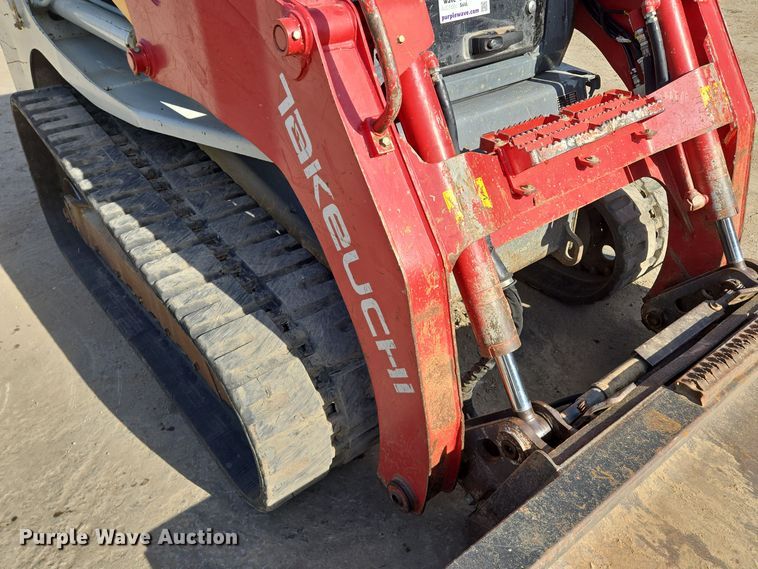image for item EE8617 2018 Takeuchi TL12R-2 tracked skid steer loader