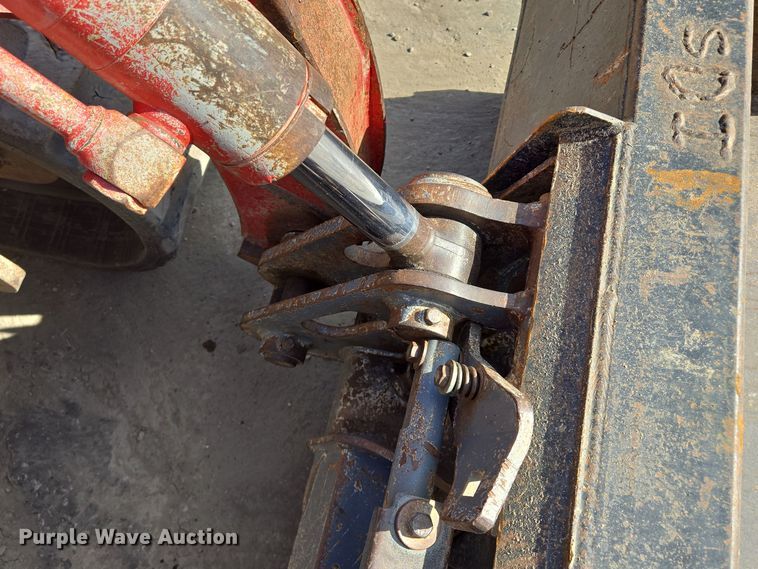 image for item EE8617 2018 Takeuchi TL12R-2 tracked skid steer loader