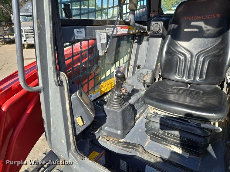 image for item EE8617 2018 Takeuchi TL12R-2 tracked skid steer loader