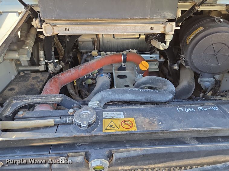 image for item EE8617 2018 Takeuchi TL12R-2 tracked skid steer loader