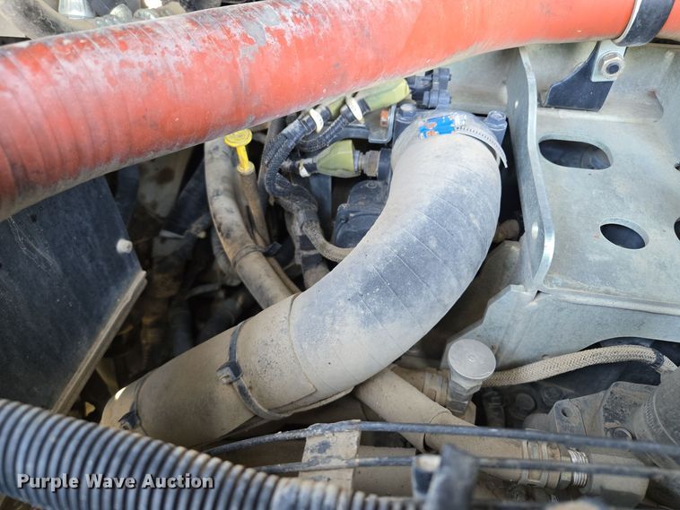 image for item EE8617 2018 Takeuchi TL12R-2 tracked skid steer loader