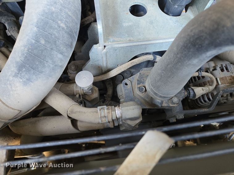 image for item EE8617 2018 Takeuchi TL12R-2 tracked skid steer loader