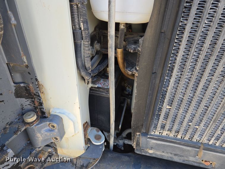 image for item EE8617 2018 Takeuchi TL12R-2 tracked skid steer loader