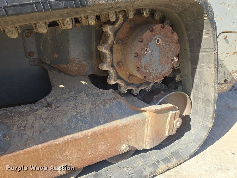 image for item EE8617 2018 Takeuchi TL12R-2 tracked skid steer loader