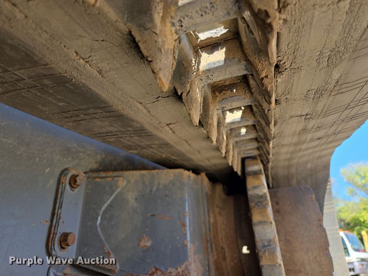 image for item EE8617 2018 Takeuchi TL12R-2 tracked skid steer loader