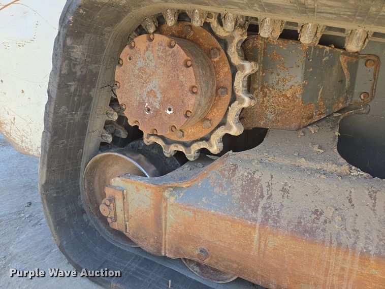 image for item EE8617 2018 Takeuchi TL12R-2 tracked skid steer loader