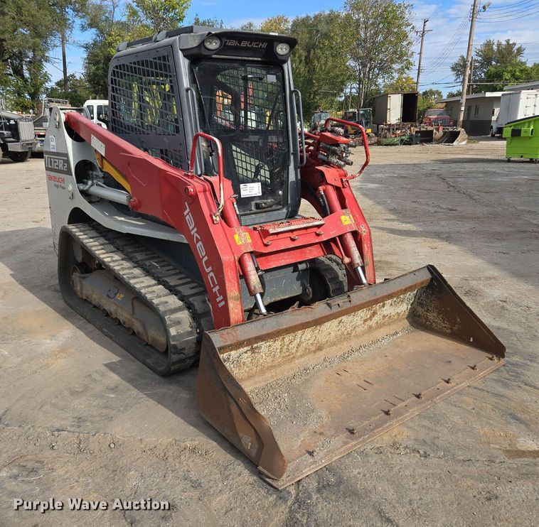 image for item EE8618 2017 Takeuchi TL12R-2 tracked skid steer loader