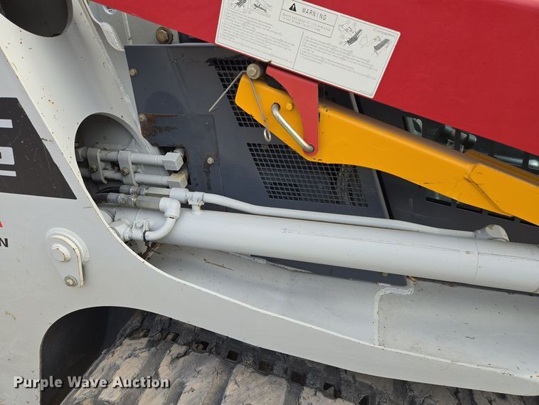 image for item EE8618 2017 Takeuchi TL12R-2 tracked skid steer loader