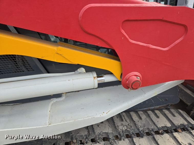 image for item EE8618 2017 Takeuchi TL12R-2 tracked skid steer loader