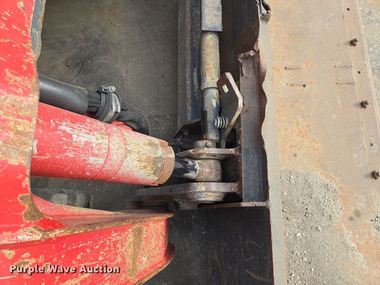 image for item EE8618 2017 Takeuchi TL12R-2 tracked skid steer loader