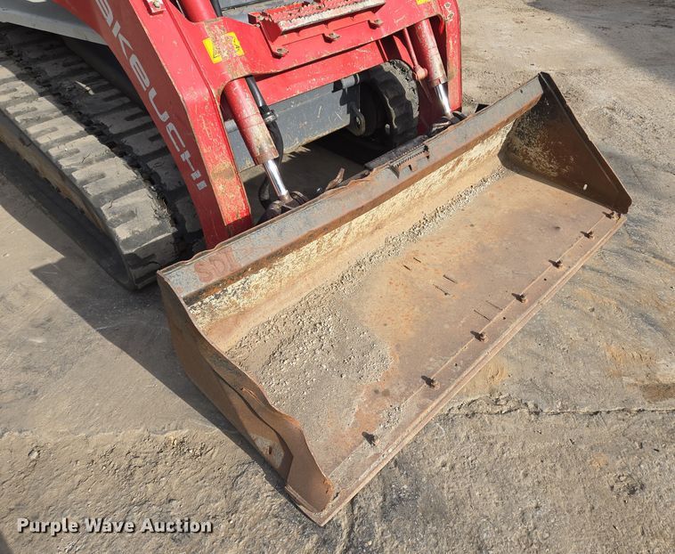image for item EE8618 2017 Takeuchi TL12R-2 tracked skid steer loader