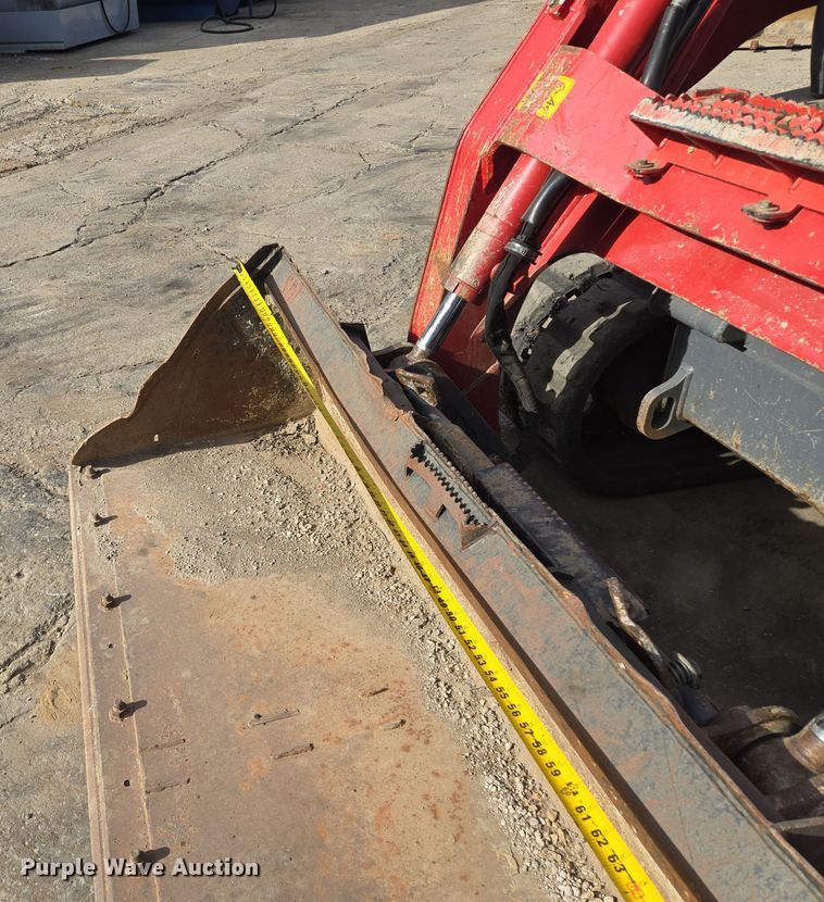 image for item EE8618 2017 Takeuchi TL12R-2 tracked skid steer loader