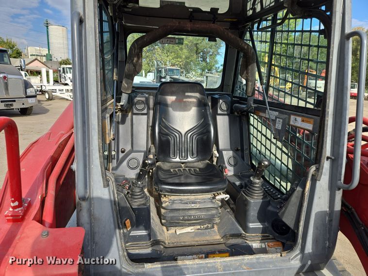 image for item EE8618 2017 Takeuchi TL12R-2 tracked skid steer loader
