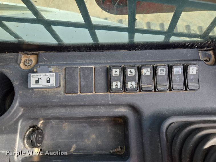 image for item EE8618 2017 Takeuchi TL12R-2 tracked skid steer loader