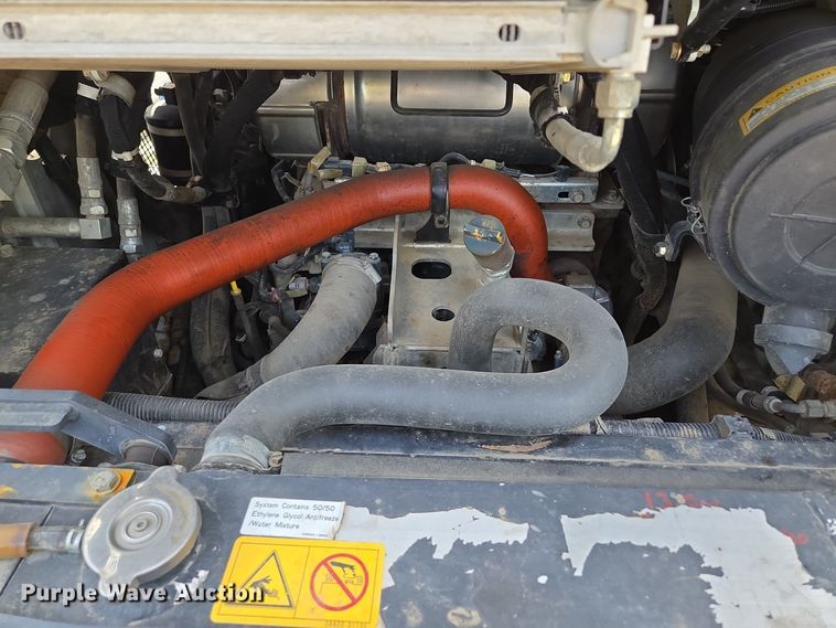 image for item EE8618 2017 Takeuchi TL12R-2 tracked skid steer loader