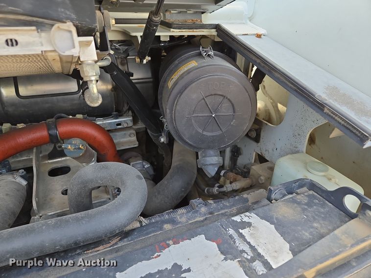 image for item EE8618 2017 Takeuchi TL12R-2 tracked skid steer loader