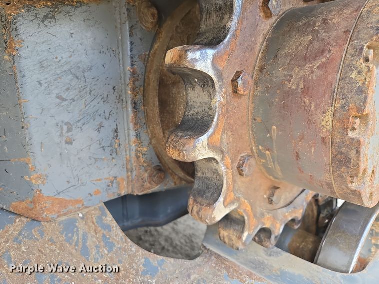 image for item EE8618 2017 Takeuchi TL12R-2 tracked skid steer loader