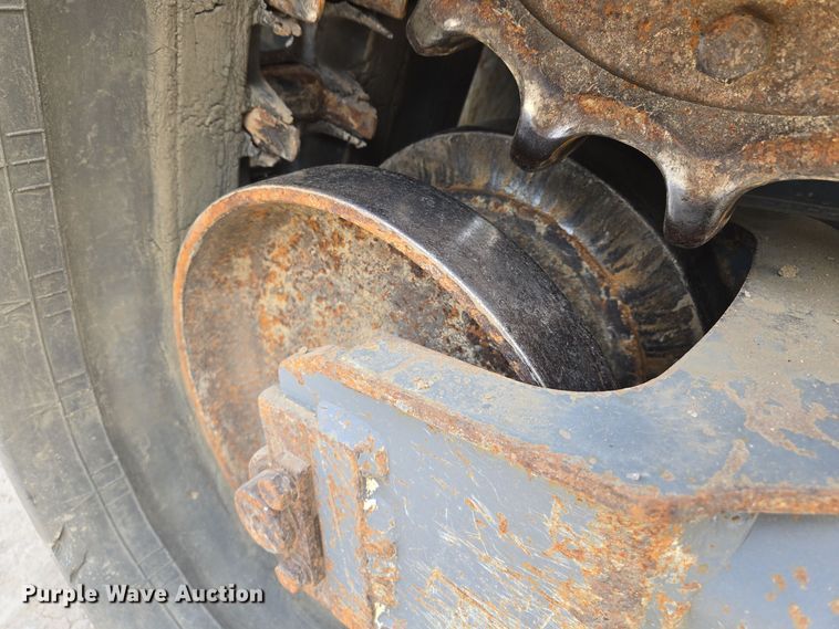 image for item EE8618 2017 Takeuchi TL12R-2 tracked skid steer loader