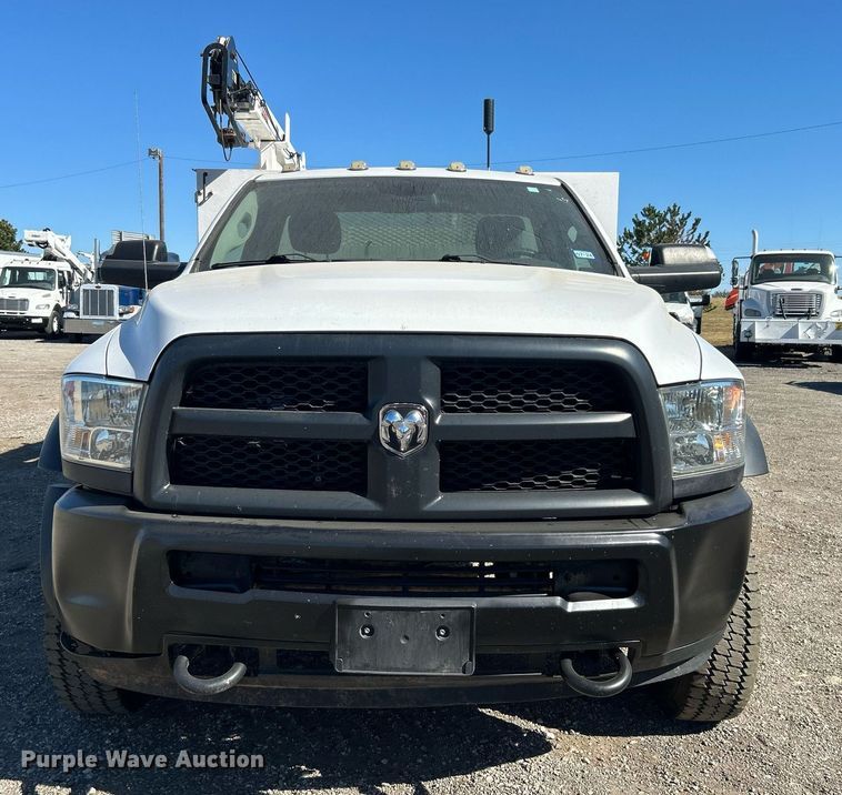 image for item EG1163 2018 Dodge Ram 5500HD utility / service truck