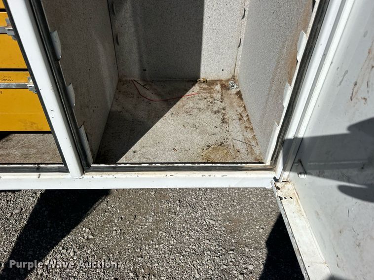 image for item EG1163 2018 Dodge Ram 5500HD utility / service truck