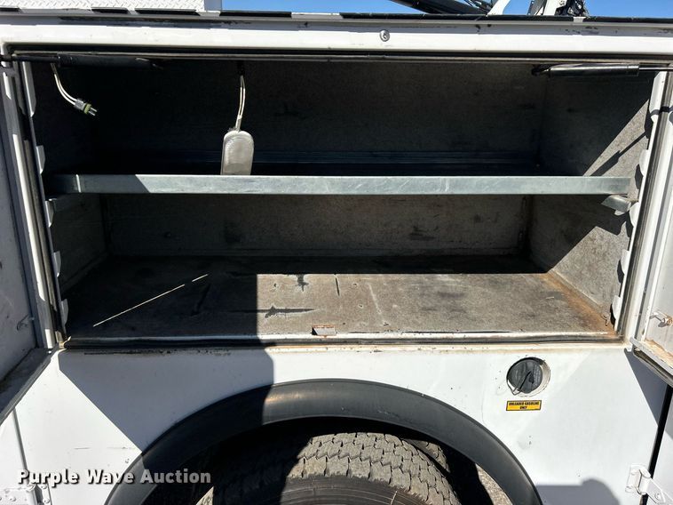 image for item EG1163 2018 Dodge Ram 5500HD utility / service truck