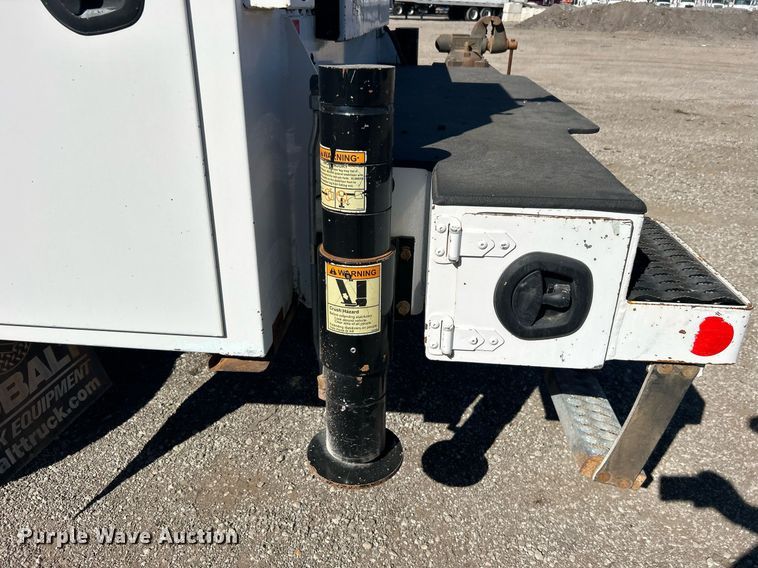 image for item EG1163 2018 Dodge Ram 5500HD utility / service truck