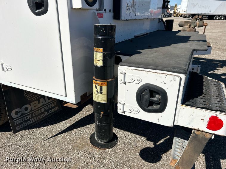 image for item EG1163 2018 Dodge Ram 5500HD utility / service truck