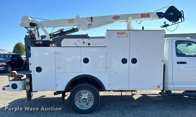 image for item EG1163 2018 Dodge Ram 5500HD utility / service truck