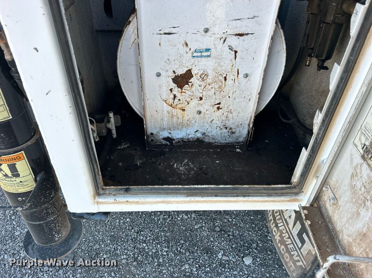 image for item EG1163 2018 Dodge Ram 5500HD utility / service truck