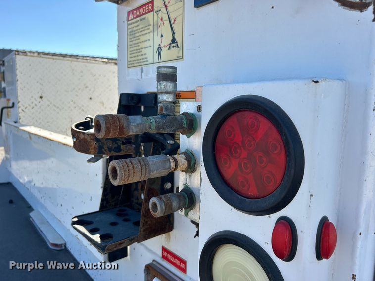 image for item EG1163 2018 Dodge Ram 5500HD utility / service truck