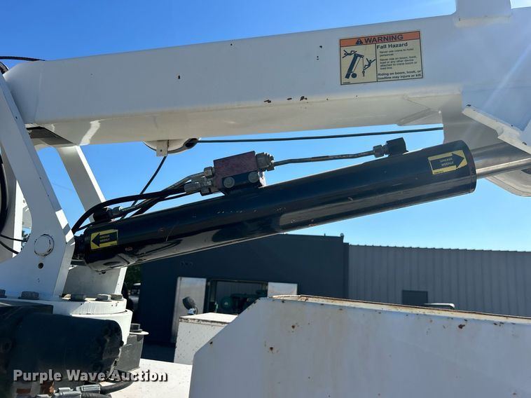 image for item EG1163 2018 Dodge Ram 5500HD utility / service truck